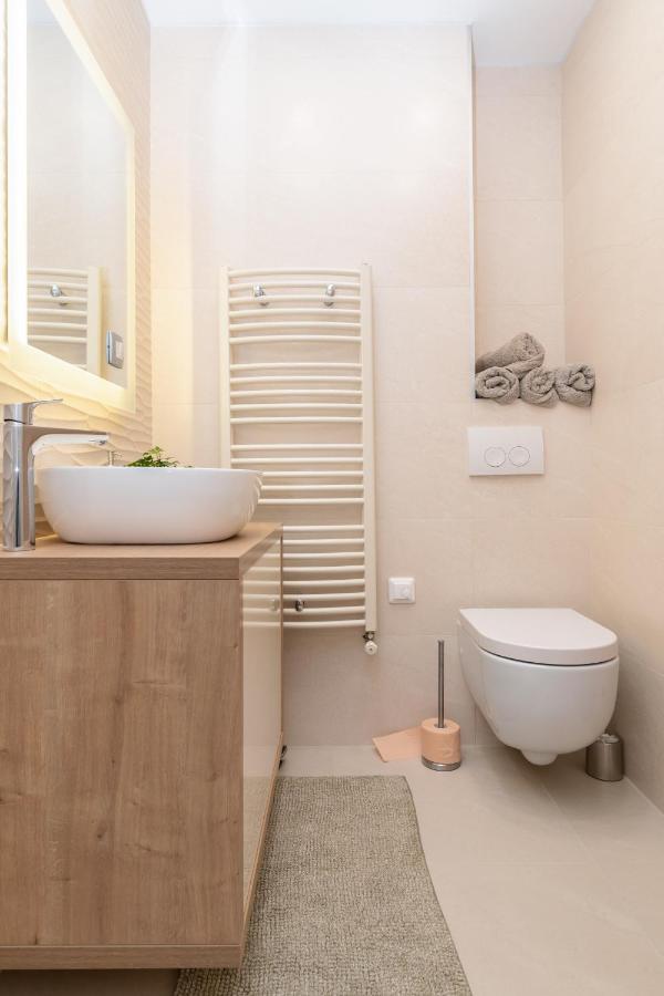 Anna Apartment Zagreb Bagian luar foto